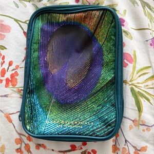 Bare Escentuals make up bag